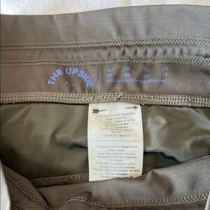 THE UPSIDE AUSSIE FAVORITE LEGGING IN OLIVE GREEN 4